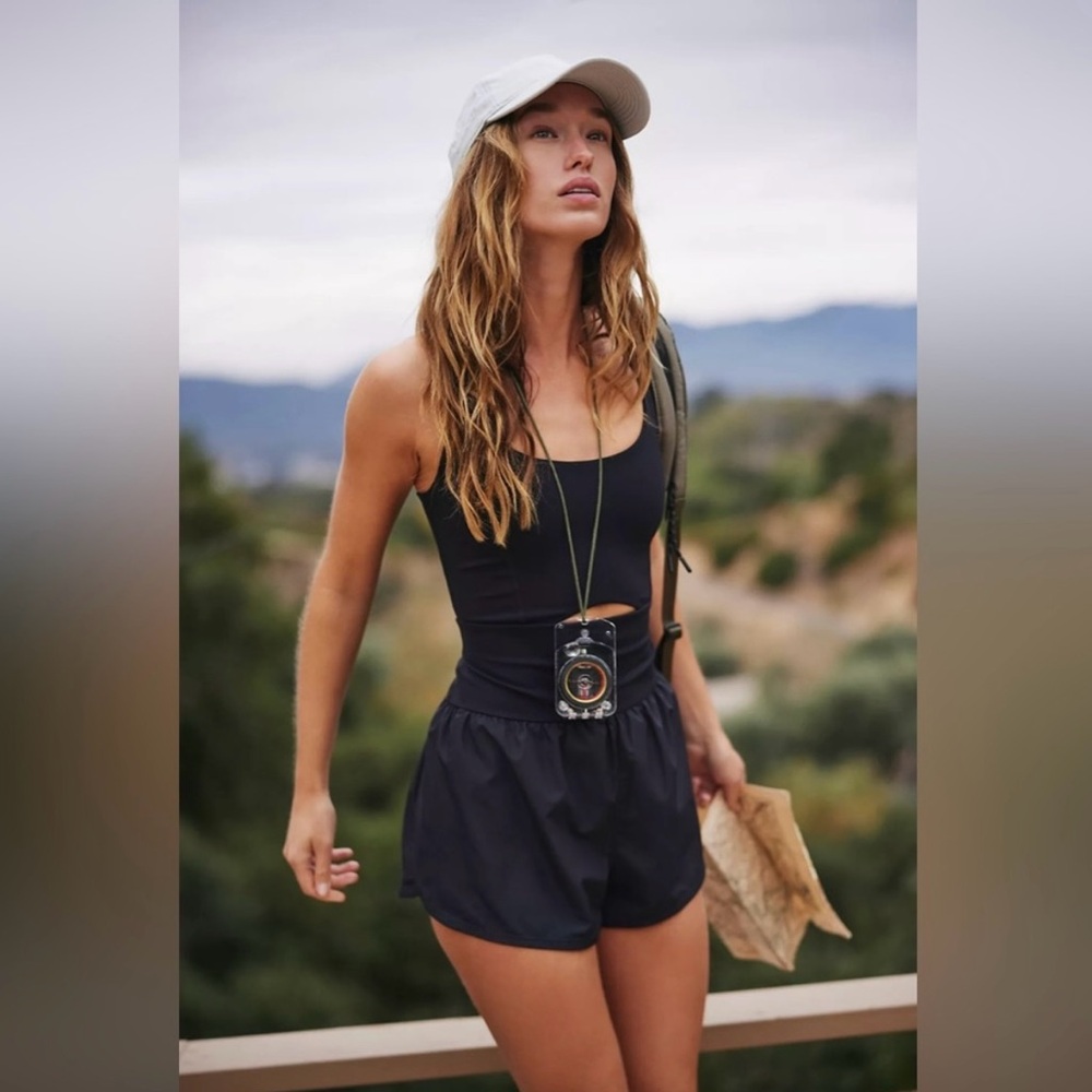 ✨Like new Free People Movement Righteous Runsie